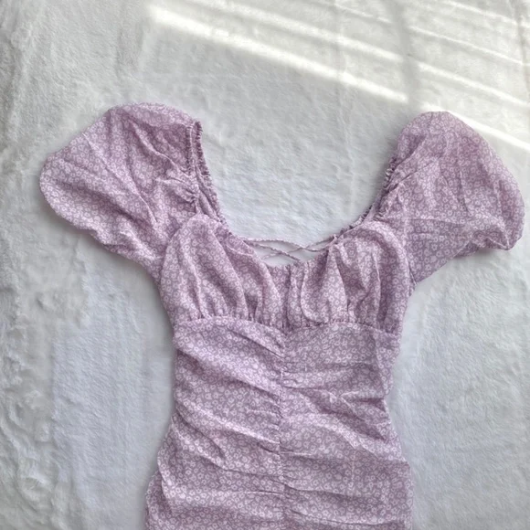 NWT Red Dress Boutique Purple Puff Sleeve Dress w/ Lace Up Open Back - Picture 6 of 16